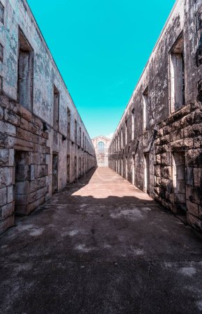 Foto de El bloque de celdas abandonado en Trial Bay Goal en Australia - Imagen libre de derechos