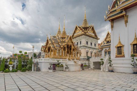 Photo for The Golden Palace of Kings (Grand Palace) under overcast sky in Bangkok, Thailand - Royalty Free Image