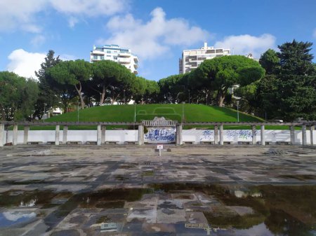 Téléchargez les photos : La vue sur le parc Alameda à Lisbonne, Portugal. - en image libre de droit