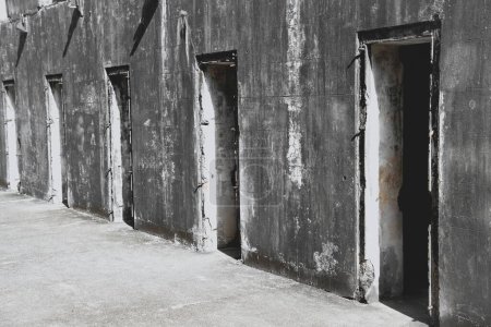 Foto de El bloque de celdas abandonado en Trial Bay Goal en Australia - Imagen libre de derechos
