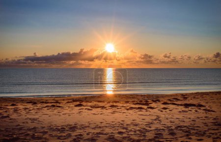 Téléchargez les photos : Panmure Island plage matin lever du soleil - en image libre de droit