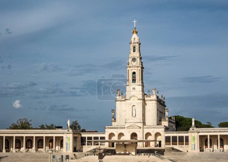 Foto de Lugar de peregrinación de Fátima en Portugal iglesia católica - Imagen libre de derechos