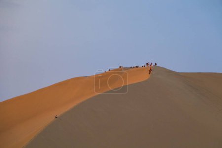 Téléchargez les photos : Une belle vue sur le sable du désert - en image libre de droit