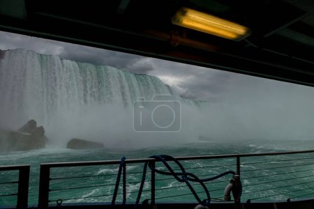 Téléchargez les photos : Une vue aérienne de la cascade du Niagara - en image libre de droit