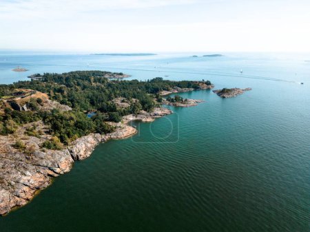 Aeria-Aufnahme der Insel Vallisaari in Finnland