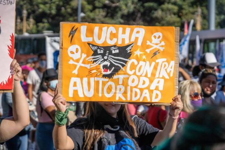 Foto de Un cartel de lucha contra toda autoridad: Movimientos Sociales y Coaliciones Multipartidistas. Ciudad Autonoma De Buenos Aires - Imagen libre de derechos