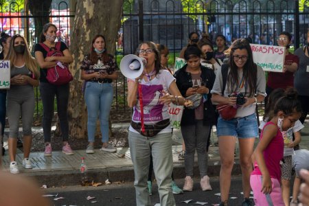 Foto de Legalizar el aborto en Argentina: Movimientos sociales y coaliciones multipartidistas. Ciudad Autonoma De Buenos Aires - Imagen libre de derechos