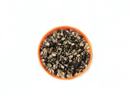 Téléchargez les photos : Black Gram est un haricot cultivé largement dans le sous-continent indien. Nom scientifique - Vigna mungo. Il est largement utilisé dans diverses cuisines en Inde. - en image libre de droit
