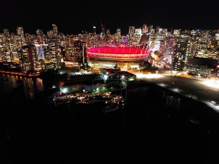 Téléchargez les photos : Vue aérienne de BC Place et du centre-ville de Vancouver - en image libre de droit