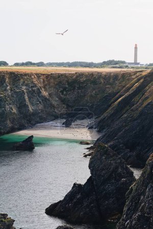Téléchargez les photos : Le phare de Goulphar de la célèbre île Belle Ile en Mer en France - en image libre de droit