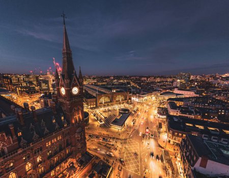 Foto de Panorama de King 's Cross St. Pancras Evening Drone - Imagen libre de derechos