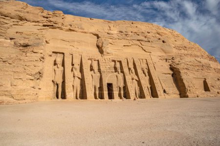 Téléchargez les photos : Vue des anciens temples de Louxor, Égypte - en image libre de droit