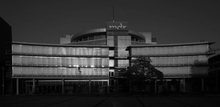 Téléchargez les photos : Le bâtiment principal du MDR à Halle an der Saale, Saxe-Anhalt, Allemagne - en image libre de droit