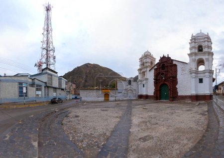Foto de Iglesia de Santo Domingo ubicada en la ciudad de Huancavelica Perú - Imagen libre de derechos