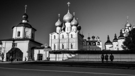 Téléchargez les photos : L'échelle de gris du Kremlin de Rostov - en image libre de droit