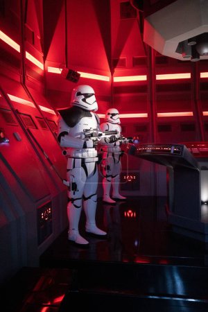 Foto de Stormtroopers at Star Wars Rise Of The Resistance (en inglés). Disney World Hollywood Studios - Imagen libre de derechos