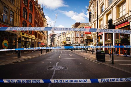Téléchargez les photos : Une scène de crime près de Leicester Square. - en image libre de droit