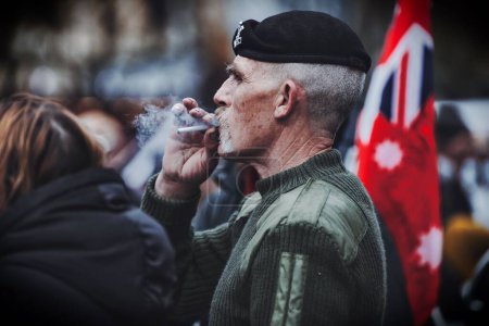 Téléchargez les photos : Un vétéran australien assiste à une manifestation pour la liberté - en image libre de droit