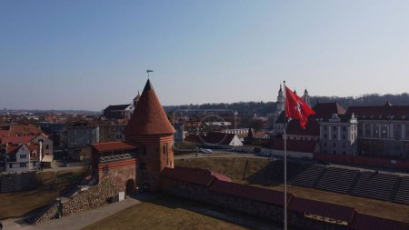 Téléchargez les photos : Vue aérienne du château de Kaunas - en image libre de droit