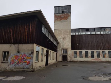 Foto de Lugar perdido antiguos edificios mineros vintage - Imagen libre de derechos