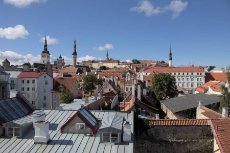 Téléchargez les photos : Une belle vue sur la vieille ville de Tallinn - en image libre de droit