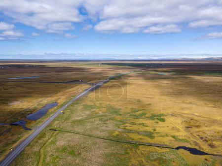 Téléchargez les photos : Un drone aérien de la beauté de la nature à Thingvellir, Islande - en image libre de droit
