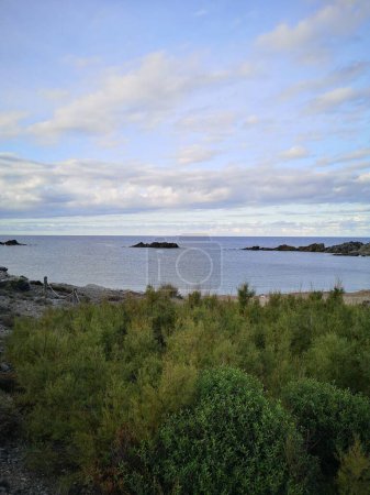 Foto de Un pintoresco plano del agua en la isla de Menorca - Imagen libre de derechos