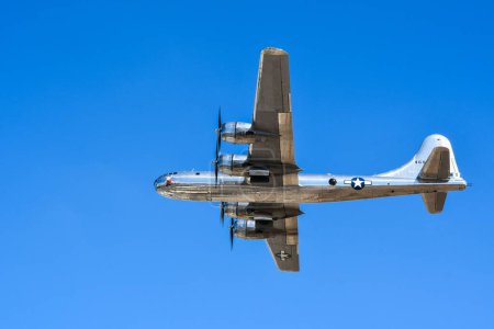 Téléchargez les photos : Avion militaire (Boeing B-29 Superfortress) au MCAS Miramar Air Show 2022 - en image libre de droit