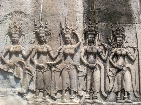 Foto de Una imagen de las mujeres que se representan en una piedra en Angkor Wat, Camboya - Imagen libre de derechos