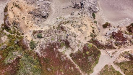 Téléchargez les photos : Un drone sur le terrain de la plage de Goat Rock à Jenner, Californie, USA - en image libre de droit
