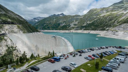 Téléchargez les photos : Vue du parking du barrage de Kolnbrein dans la chaîne Hohe Tauern, Carinthie, Autriche - en image libre de droit