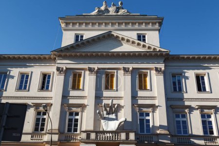 Téléchargez les photos : La façade de l'Académie nationale d'art dramatique Aleksander Zelwerowicz dans la vieille ville Varsovie, Pologne - en image libre de droit