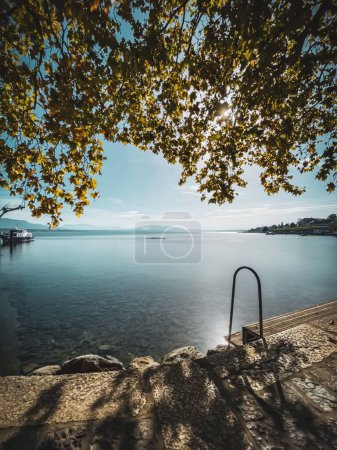 Téléchargez les photos : Vue verticale du lac Léman à Genève, Suisse - en image libre de droit