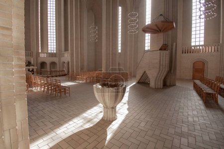Foto de El interior de la Iglesia de Grundtvig en Copenhague - Imagen libre de derechos
