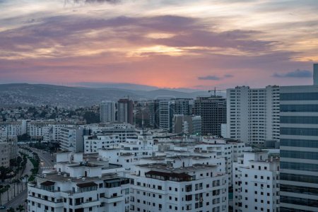 Foto de Vista panorámica de los edificios del centro de Tanger - Imagen libre de derechos