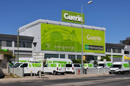 Téléchargez les photos : Les installations et les véhicules de la société de location de voitures Guerin Rent Car à Lisbonne, Portugal - en image libre de droit