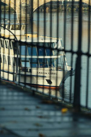 Téléchargez les photos : Voyage en bateau à vapeur dresden voyage en bateau - en image libre de droit