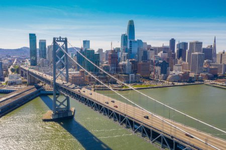 Téléchargez les photos : Une belle vue sur le pont Benjamin Franklin à Philadelphie, Pennsylvanie - en image libre de droit