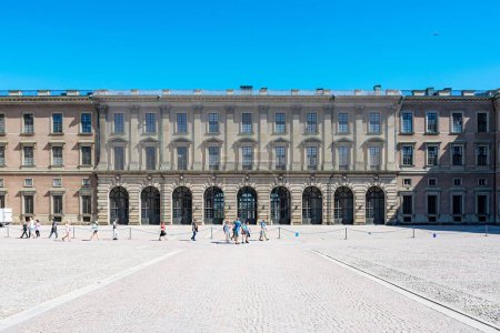 Téléchargez les photos : La cour historique du Palais Royal dans le quartier Gamla Stan Stockholm, Suède - en image libre de droit