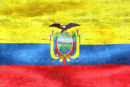 Téléchargez les photos : Drapeau Équateur - fond de drapeau en tissu agitant réaliste - en image libre de droit