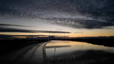 Téléchargez les photos : Soleil aube à la Northsea - en image libre de droit