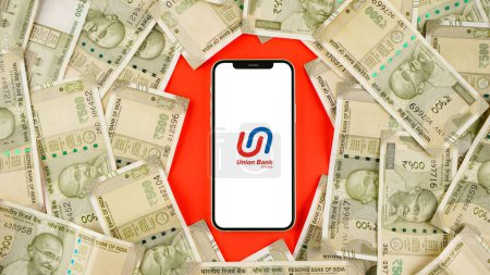 Foto de Union Bank of India o UBI en la pantalla del teléfono móvil - Imagen libre de derechos