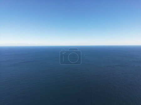 Foto de Una vista del paisaje marino en la ciudad de Choushi, Chiba, Japón contra un cielo azul - Imagen libre de derechos