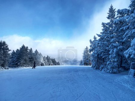 Foto de Niebla en la estación de esquí de Killington, Vermont, Nueva Inglaterra - Imagen libre de derechos
