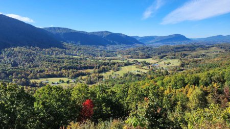 Téléchargez les photos : La belle vue sur les montagnes Blue Ridge. Virginia, États-Unis. - en image libre de droit