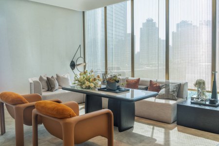 Téléchargez les photos : Un intérieur de salon de luxe avec un design moderne - en image libre de droit