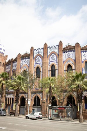 Foto de Un plano vertical del museo histórico tauri de la monumental en Barcelona, España - Imagen libre de derechos