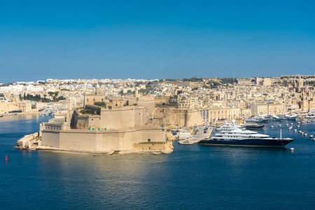 Foto de Valletta, Malta, 22 May 2022: Castle of Birgu - Imagen libre de derechos