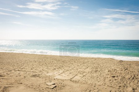 Foto de Hermosa playa virgen de Varigotti, Mar de Liguria, Italia - Imagen libre de derechos