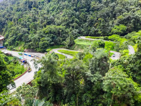 Kelok Sembilan Highway in Payakumbuh, West-Sumatra als Zufahrt für interprovinzielle Reisen